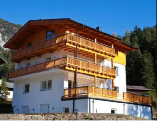 Alpenmond Appartment Halbmond Leutasch Extérieur photo