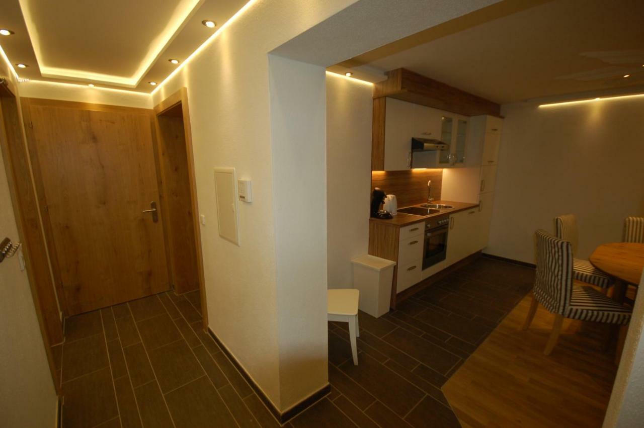 Alpenmond Appartment Halbmond Leutasch Extérieur photo